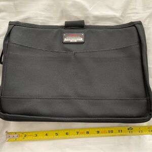 Tumi laptop/tablet sleeve